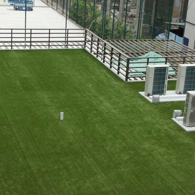 Buy cheap Polyethylene Low Cost  Artificial Grass On Flat Roof  20-40 Mm Height product