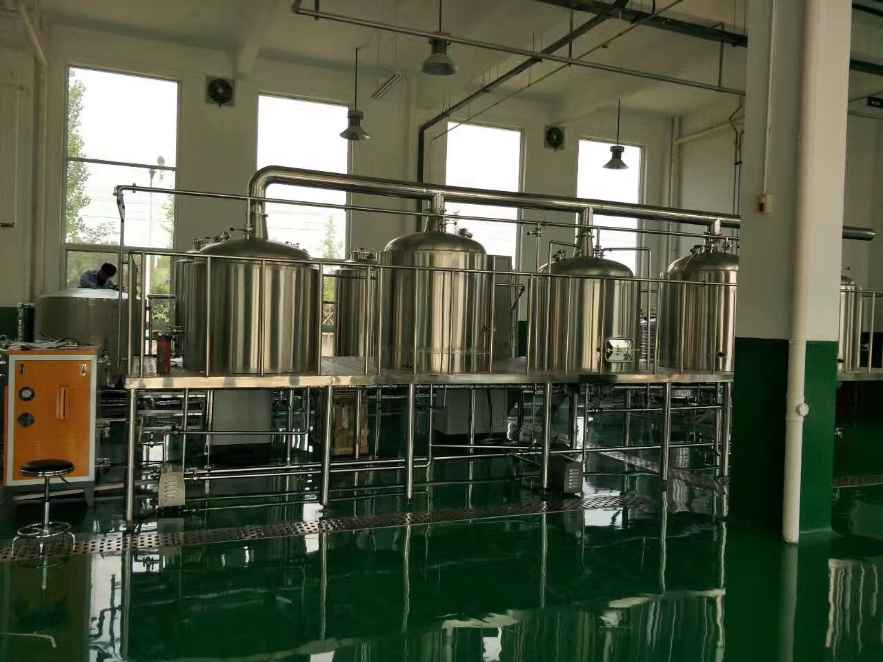 3 Phase 380V Stainless Steel Brewing Equipment Microbrewery Fermenter for sale