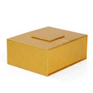 Buy cheap Gold Magnetic Closure Gift Box , Rectangle Flip Top Gift Boxes With Magnetic Catch product
