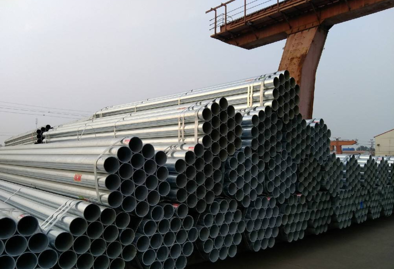 Buy cheap BS 1387/ ASTM A53 Hot dipped galvanized round steel pipe/GI Pre Galvanized Steel Pipe/galvanized seamless steel pipe product