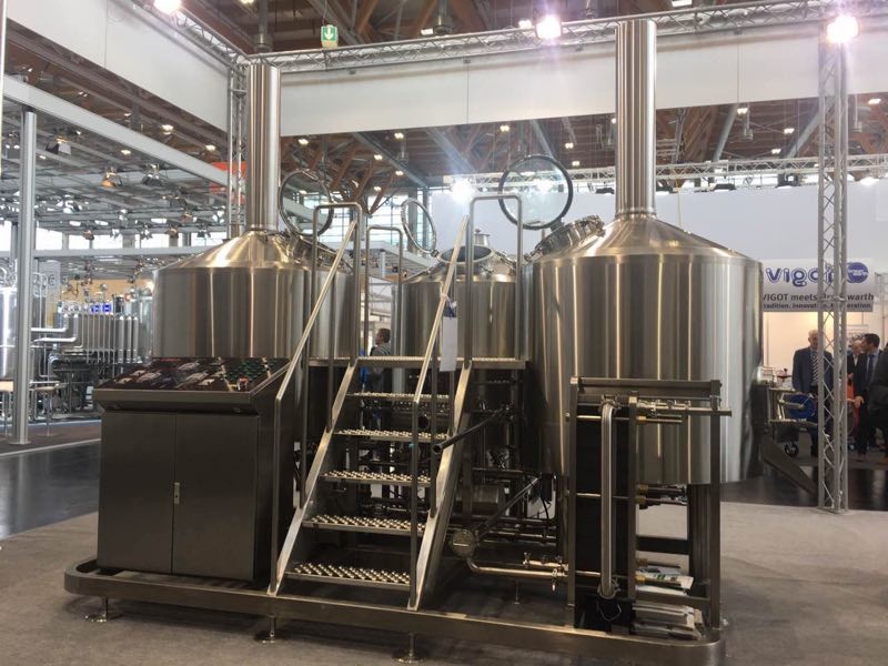 SUS 304 7Bbl Large Scale Brewing Equipment Semi Automatic Control System for sale