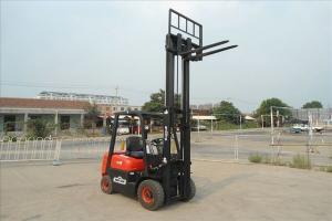 Buy cheap Forklift 1.5-1.8tons Diesel Forklift Truck product
