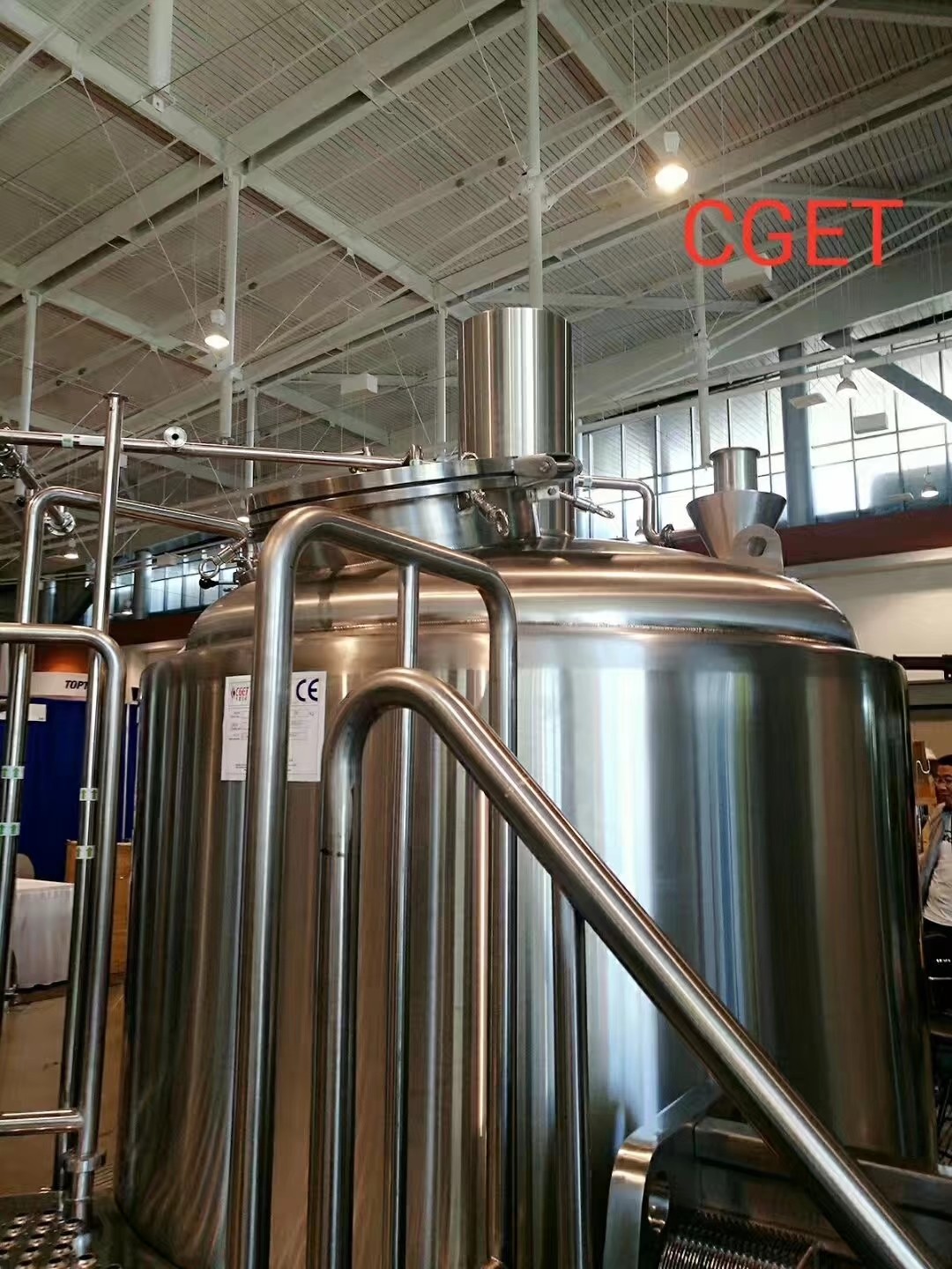 China 380V Three Phase Large Scale Brewing Equipment Brewery Fermentation Tanks for sale
