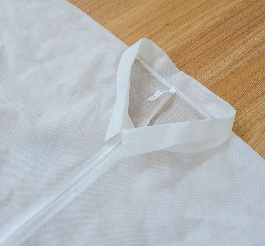 Uniform Non Woven Polypropylene Disposable Coverall One Piece With Hood