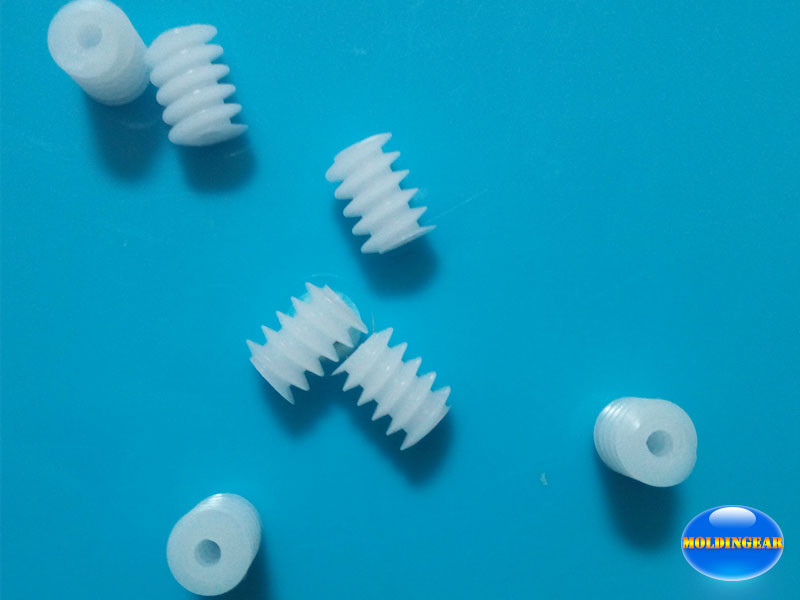 Wholesale of precision 0.5M plastic worm gear for DC motor with various length