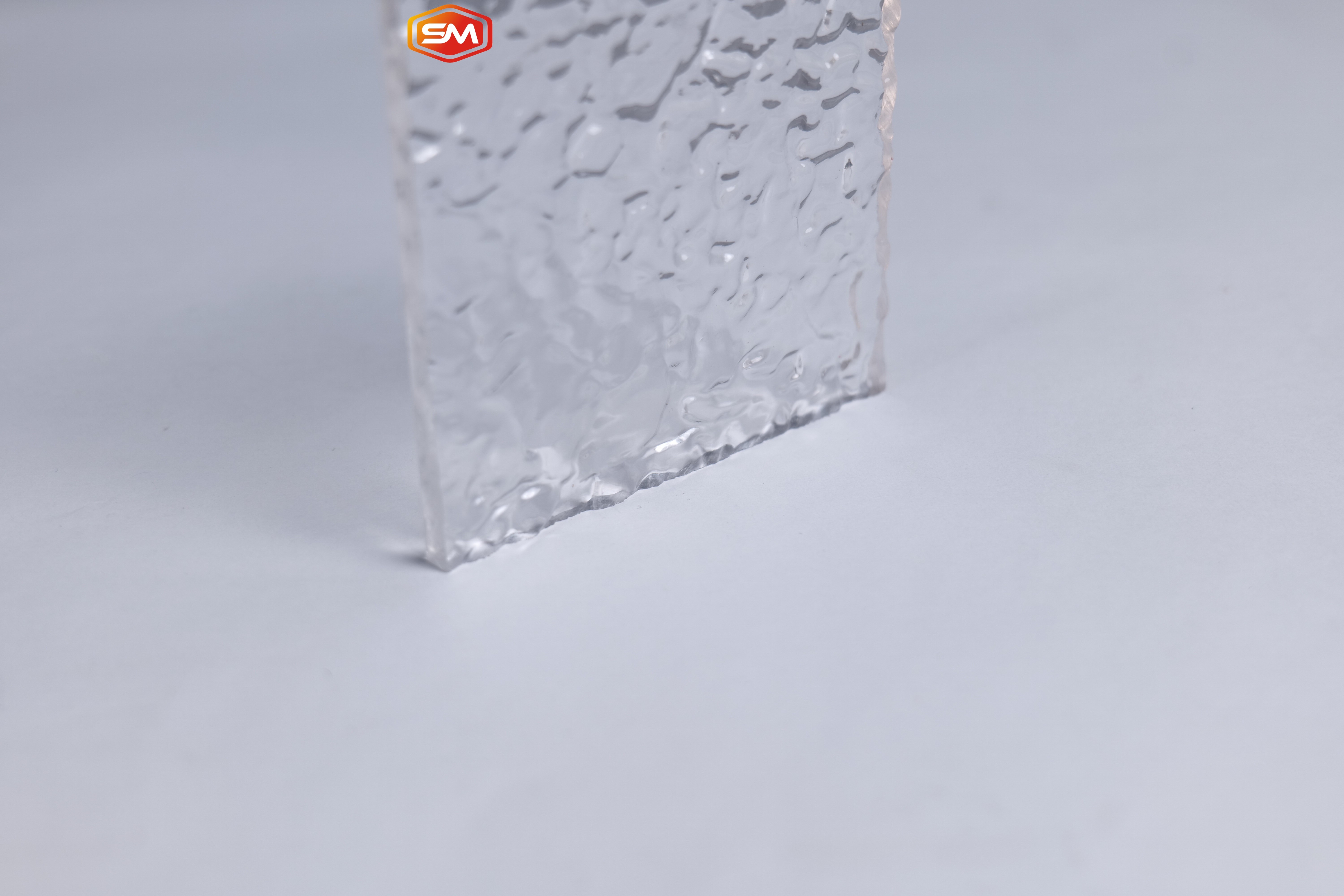 Non See Through Textured Clear Plastic Sheet With High Light Transmittance For Signs And Guides