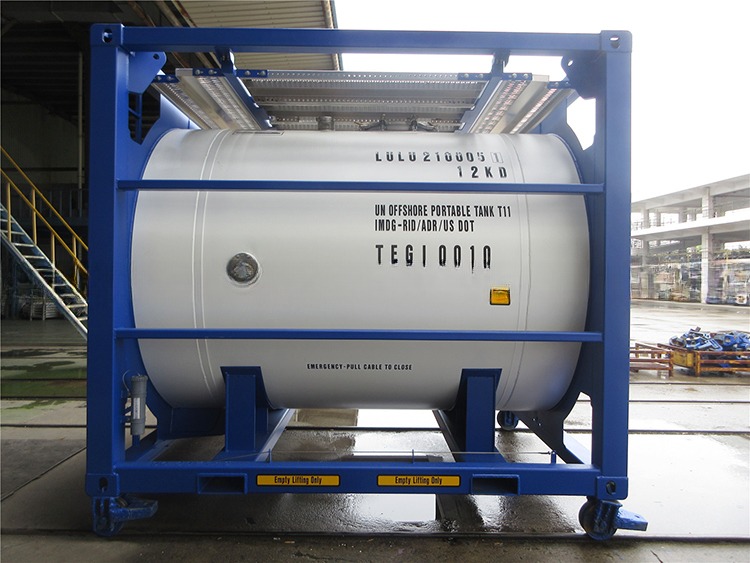 2900L-5000L Capacity Vertical Offshore Tank Container with Lifting Frame Weld Seam Acid Cleaning and Passivation Finish