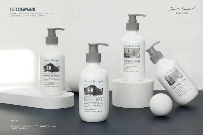 Home Moisturizing Hair Conditioner , Whitening Bath Gel Shampoo Body Lotion Bathroom Set 2