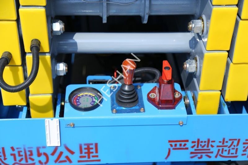 10M Single Person Mobile Scissor Lift Electric Hydraulic 500kg Load Capacity