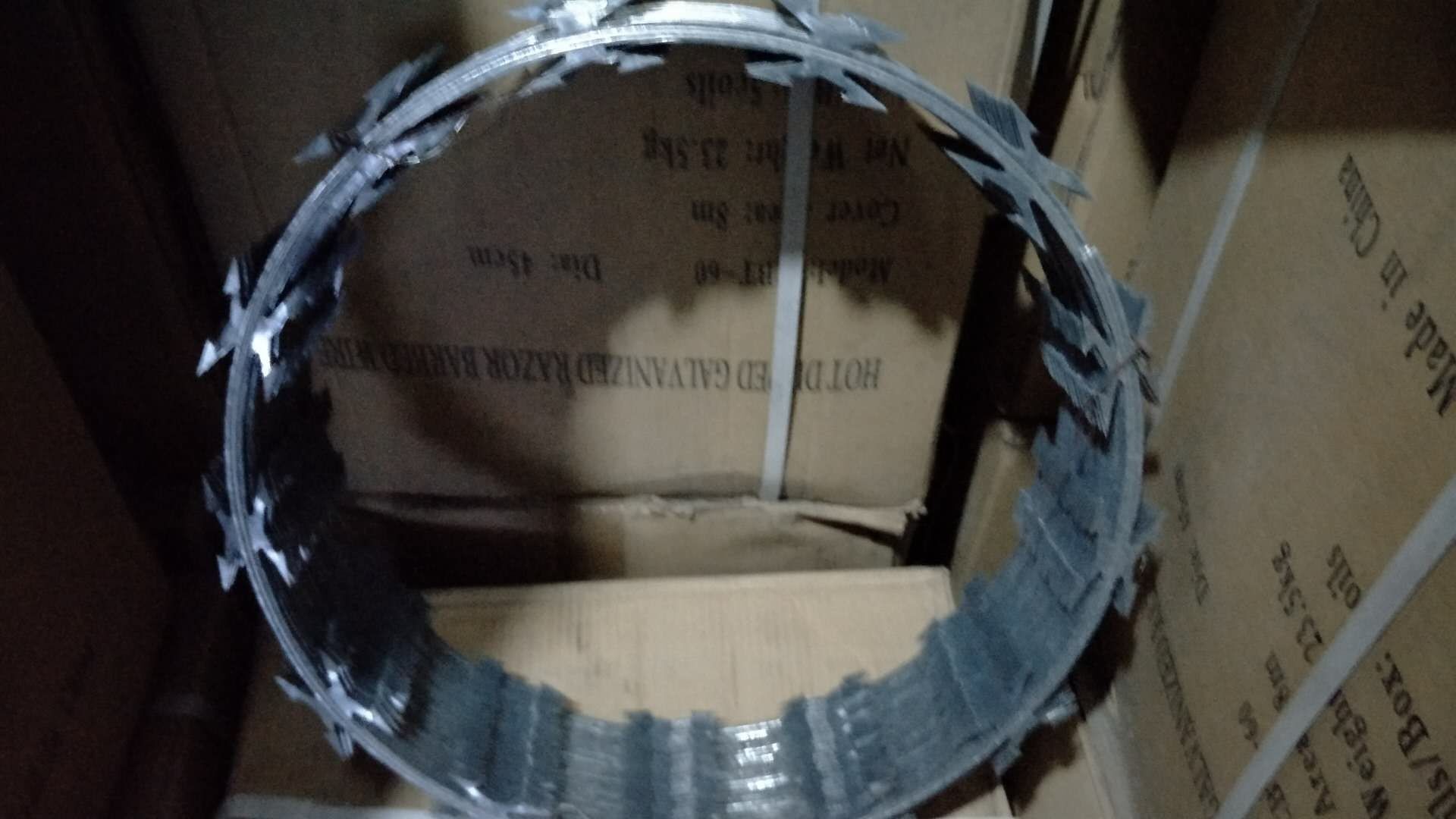Single Coil Razor Barbed Wire Hot Dipped Galvanized Barbed Fence
