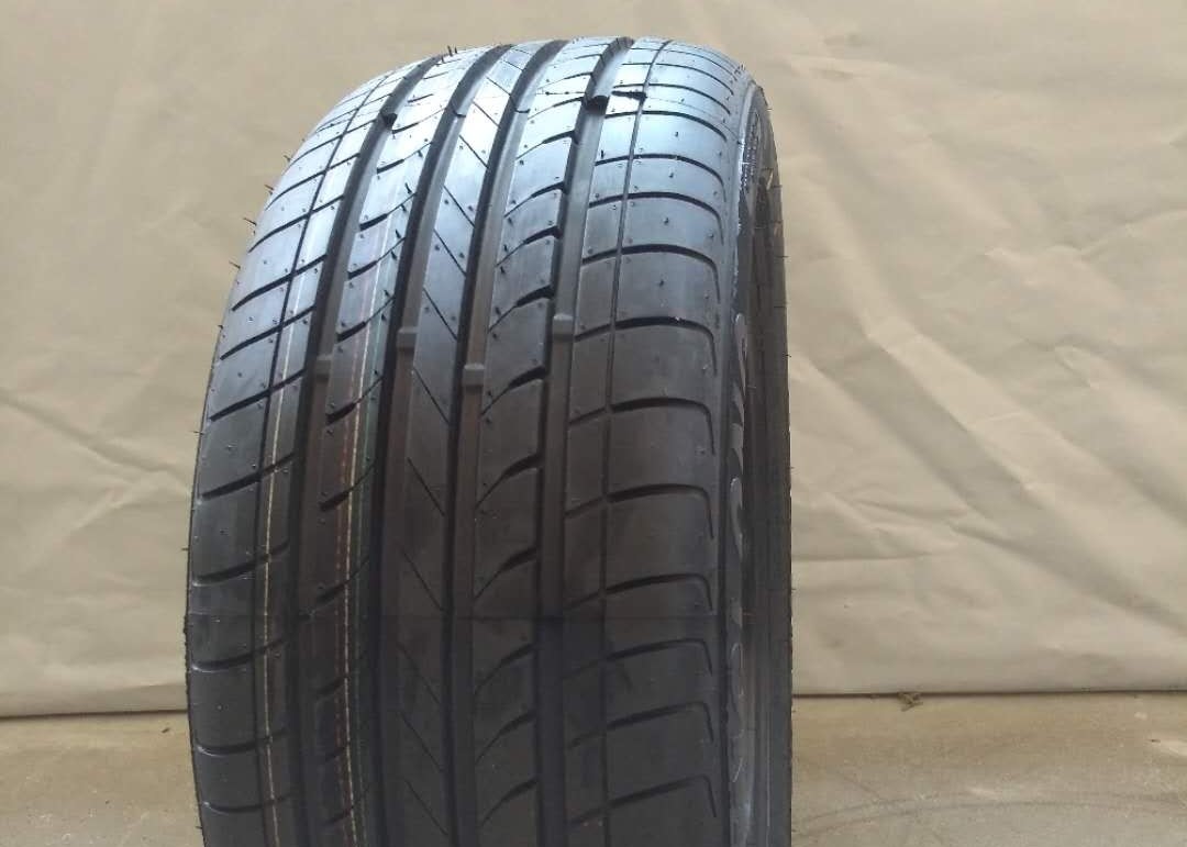Ease Handing PCR Tires 225/60R15 Width 135 - 225mm Semi Steel Radial Tire Structure