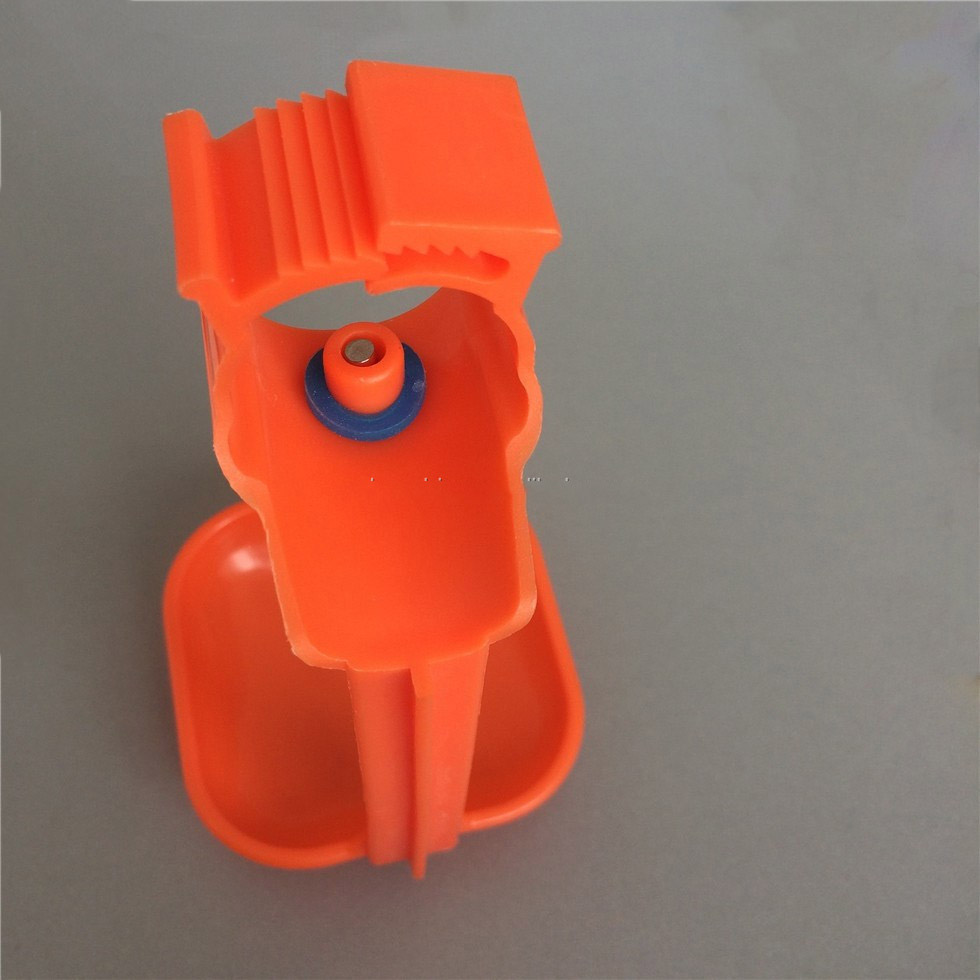 Automatic Nipples Water Drinking system poultry water drinking cups for poultry farm