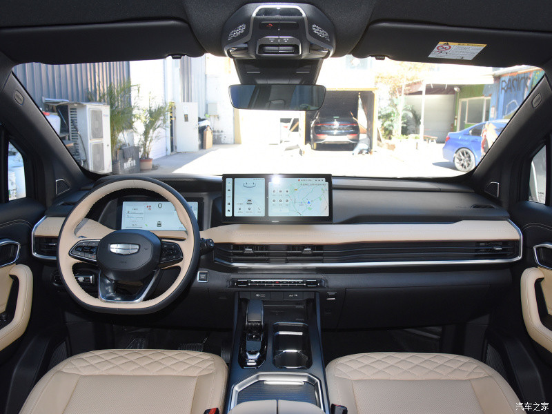 Diesel Or Gasoline Car Geely Geecy L 2.0T DCT Version Middle SUV 2.0T 218HP L4
