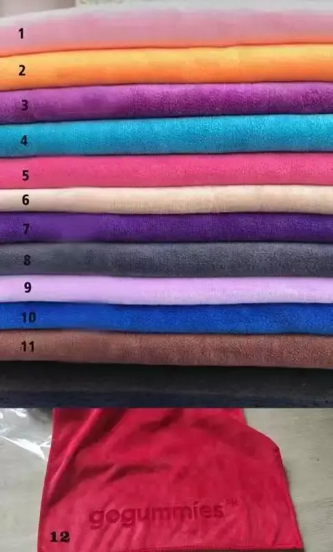 Custom Logo Microfiber Sports Towel for Quick Drying and Sweat Absorption in Yoga Gym