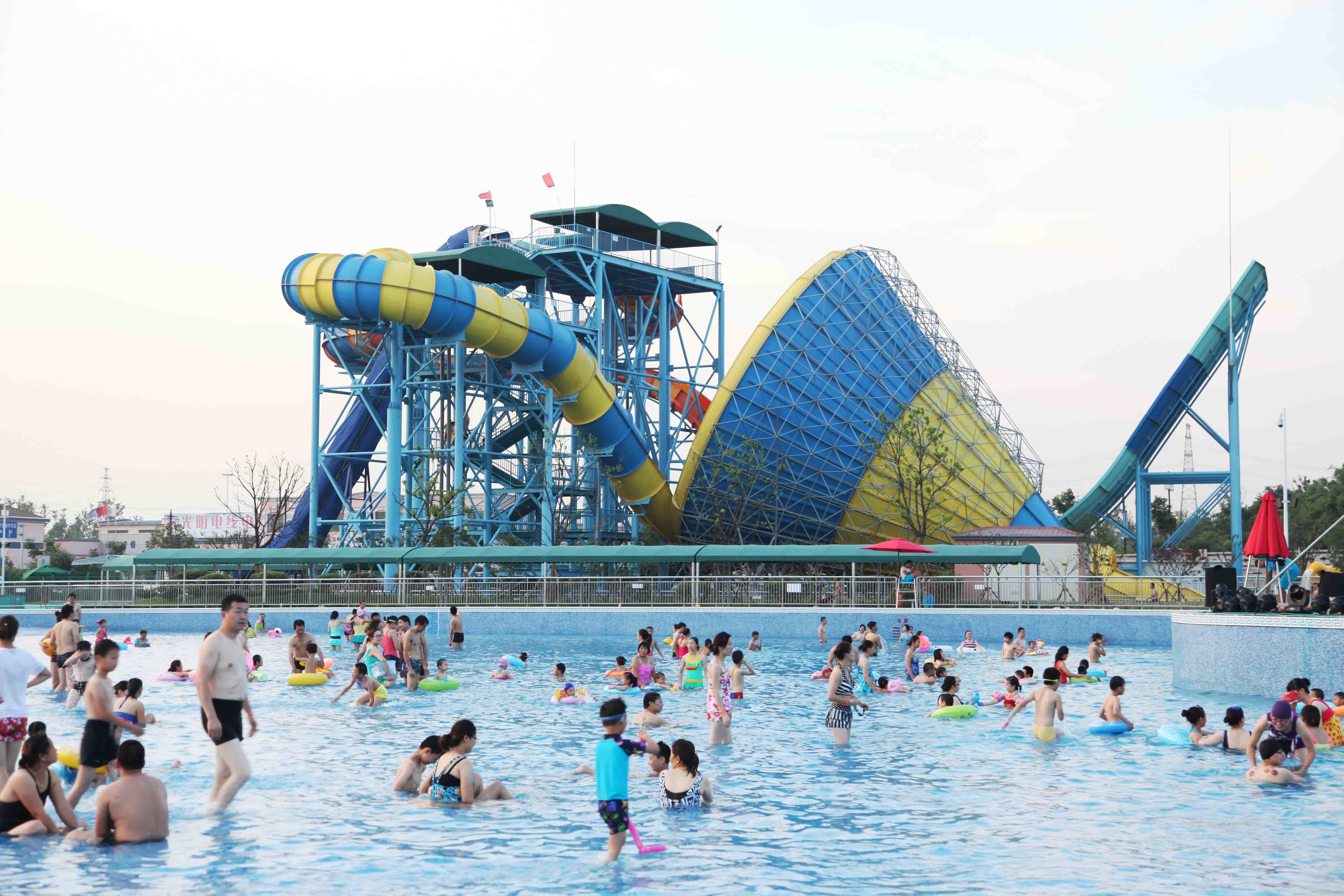 Interesting big Fiberglass Water Slides for 4 persons / time