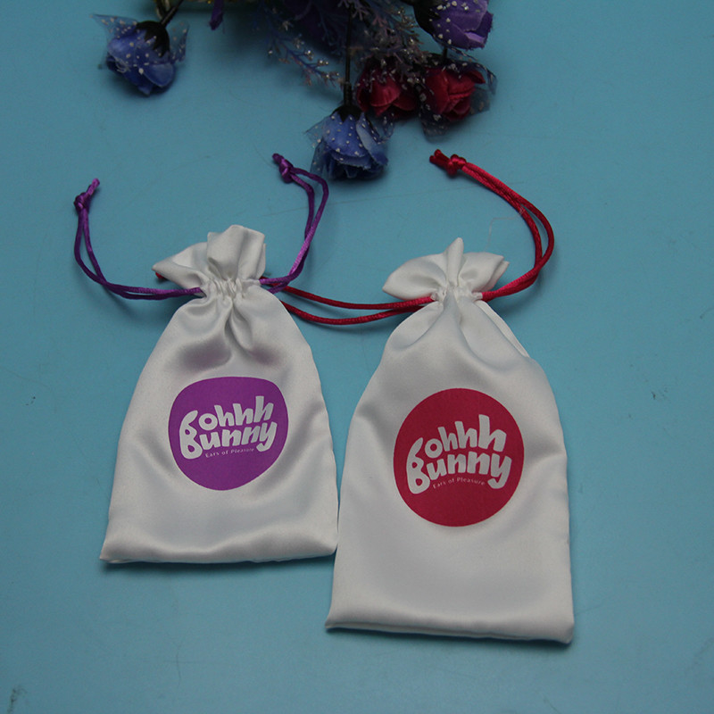Luxury Colorful Satin Drawstring Bag With Logo Wear Resistant Soft Material