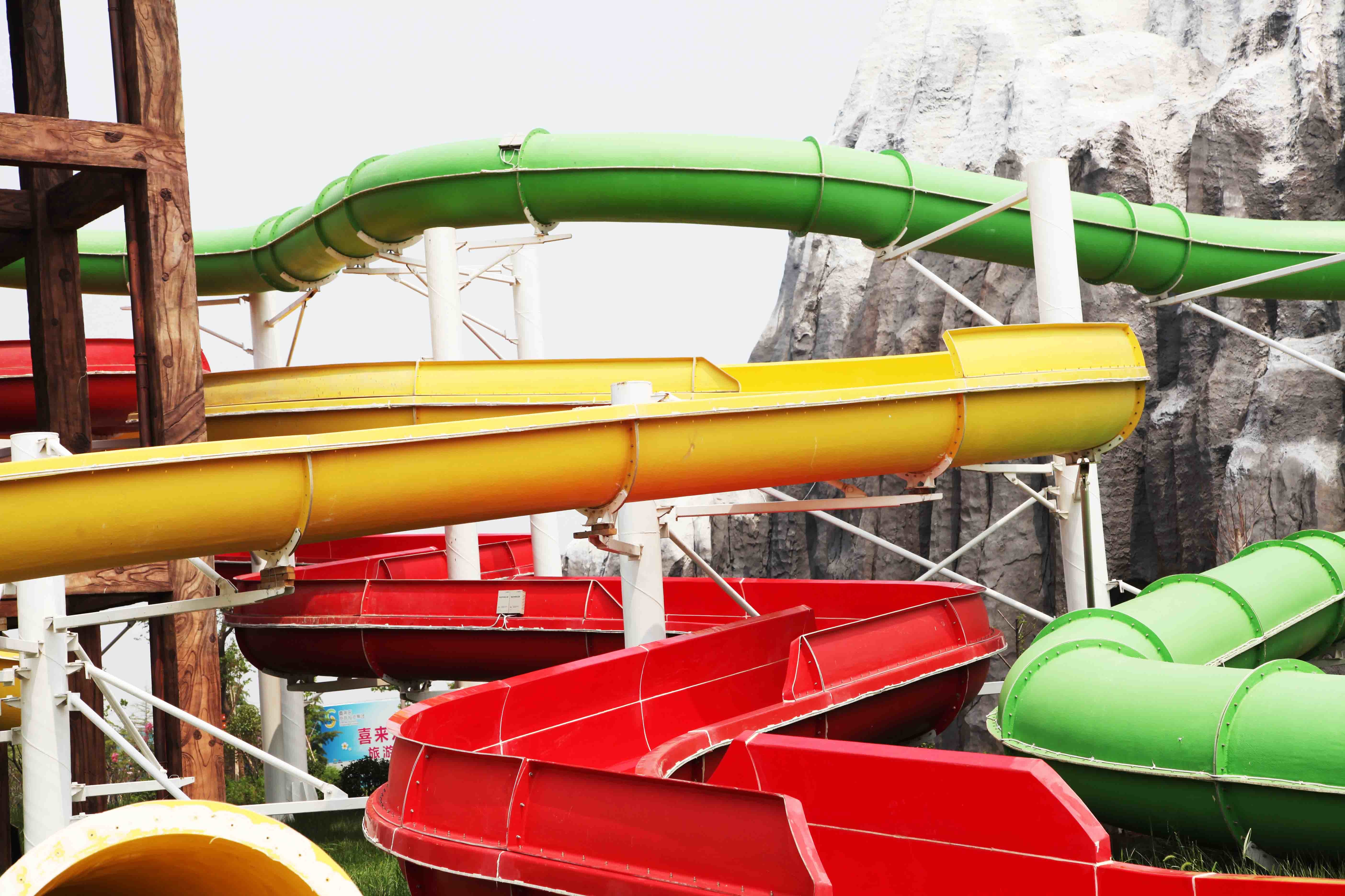Long Spiral Water Ride Aqua Park Equipment Inner Width 0.8m
