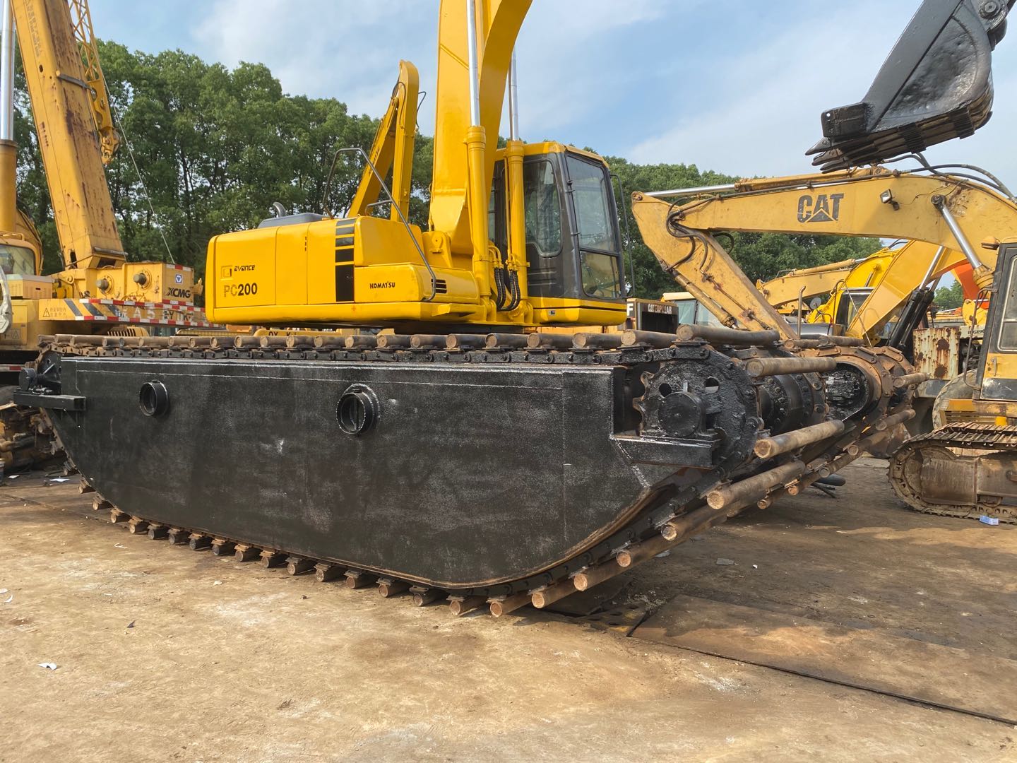 Japan Long Boom Amphibious Excavator Pontoon Used PC200 PC60 with Liyuan Hydraulic Valve