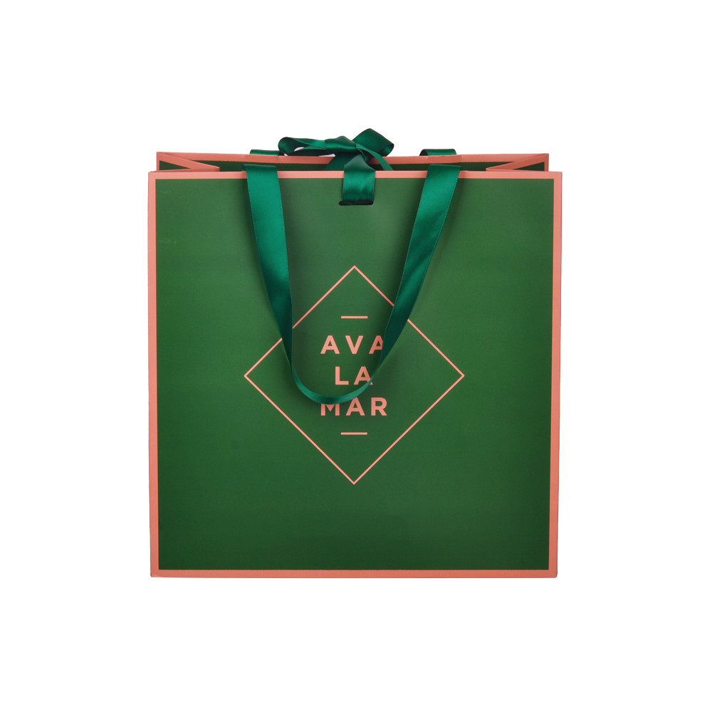 Black Custom Printed Kraft Shopping Bags With UV Coating Silver Stamping