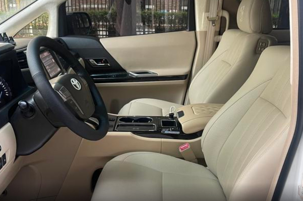 Alphard 2012 3.5L Luxury Edition Toyota ( Imported ) Medium And Large MPV Gasoline 3.5L 275HP V6