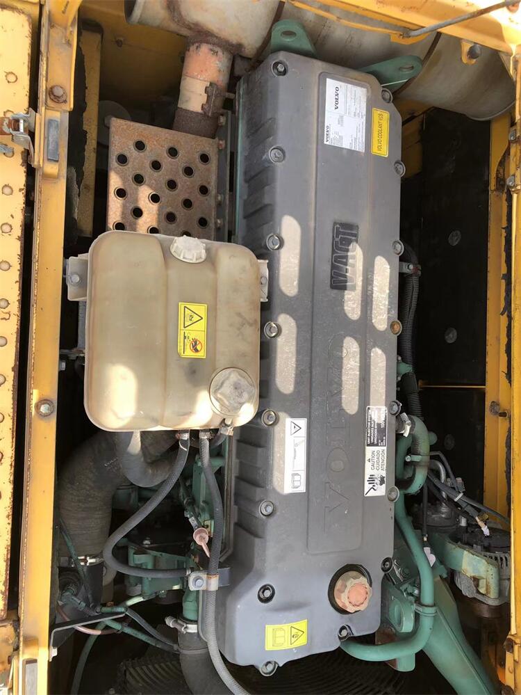 Volvo 360 Hydraulic Excavator 36ton Operating Weight D7D Engine Type Good Condition