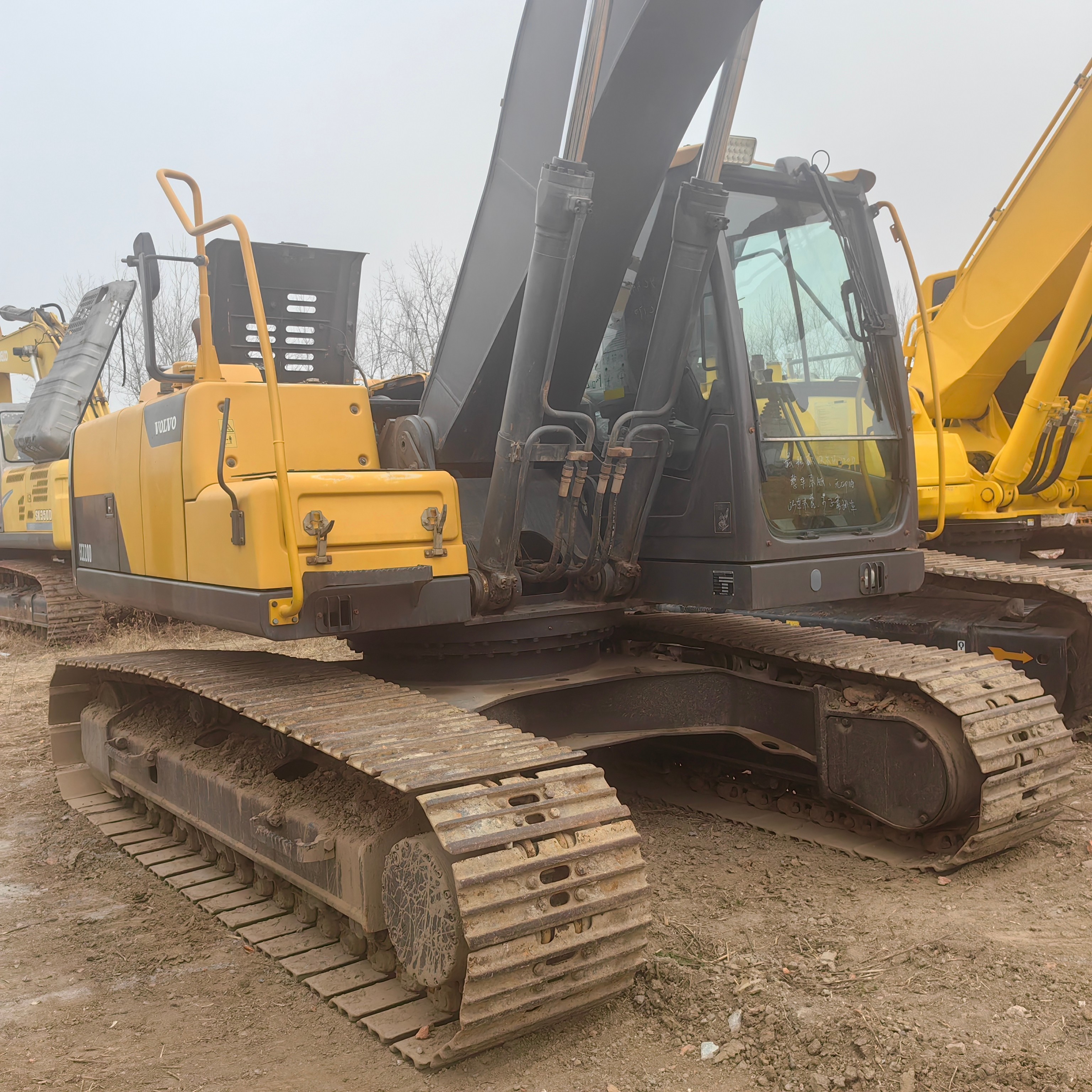 22ton Original Engine Used Volvo EC220D Large Excavators Excavating Heavy Equipment