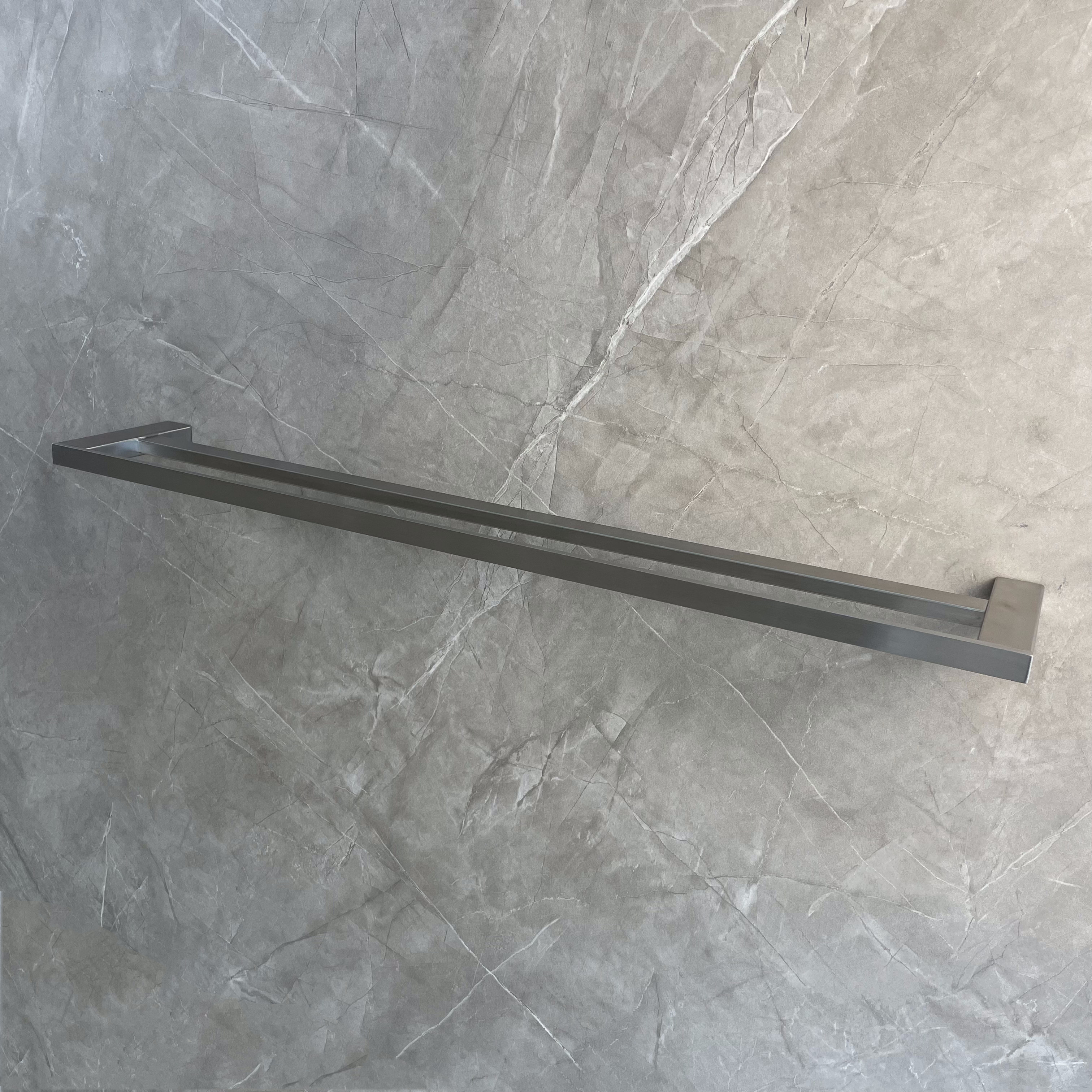Mirror Polished Double Towel Rod Contemporary Wall Mounted Towel Rack Sus 304