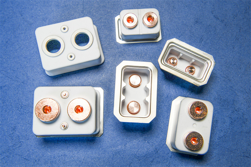 Factory ISO9001 Automobile Relay Parts Assemblies Alumina 95 Ceramic Housing Components