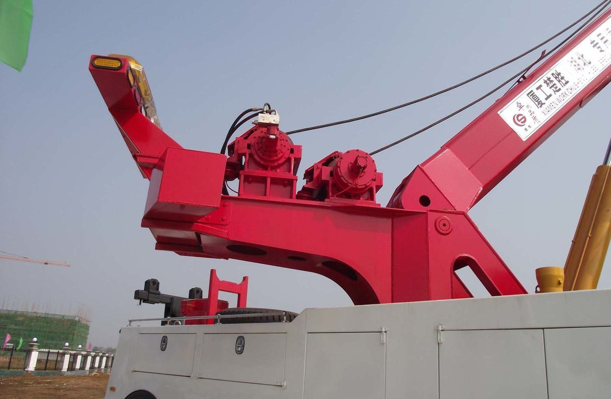 Tow Truck Chinese Brand Sinotruck Howo 8*4 One - To - One Tow Truck 6-12 Tons Euro 3 Emission