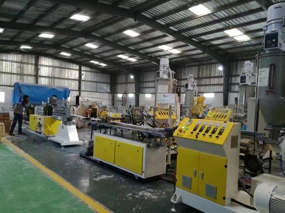 High Quality PC / PMMA / ABS LED Light Cover Lampshade Production Line / PC ABS Lampshade Profile Extruder Machine