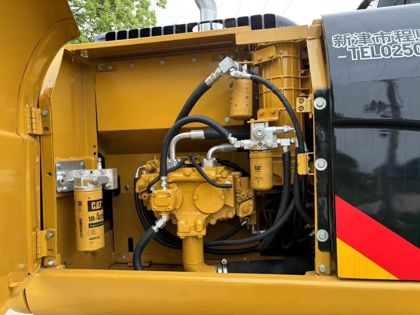 Hydraulic Used Caterpillar 320D2L Excavator 20Ton Construction Machinery