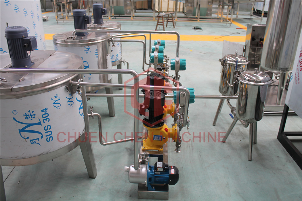 Volumetric Carbonated Drink Production Line Small Capacity Fully Automatic