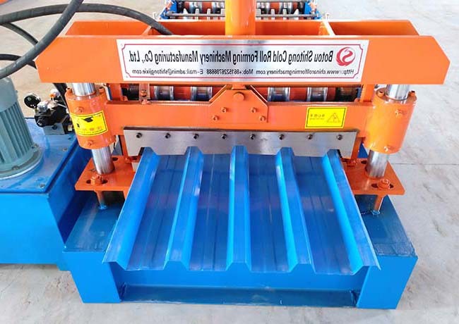 Hydraulic System Roofing Sheet Roll Forming Machine With Cr12 Full Hard Cutter