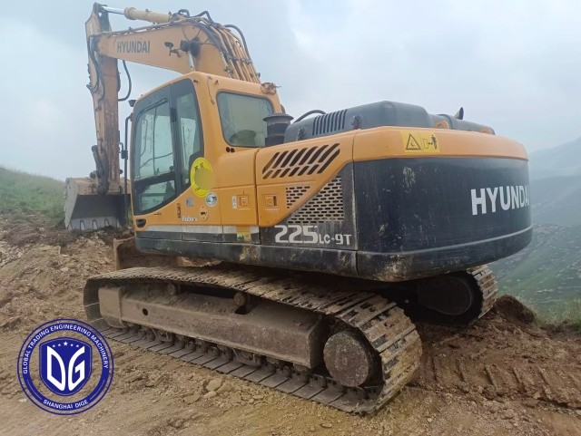 R225LC-9T Used Hyundai Excavator 22.5 Ton Hyundai Hydraulic Excavator