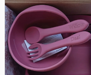 Non Toxic Silicone Baby Feeding Set silicone dummy holder Silicone Bib And Plate Set With Customize Logo