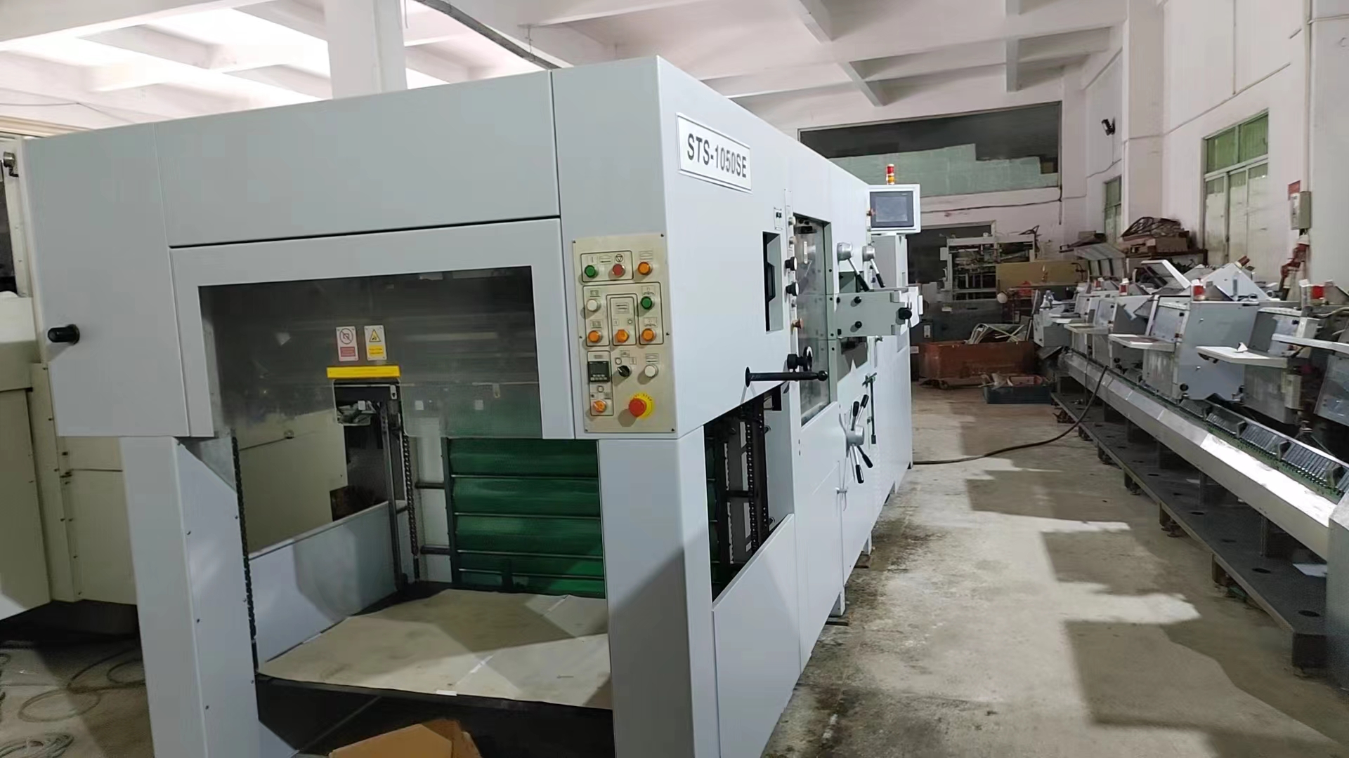 Automatic STS 1050SE Second Hand Die Cutting Machine With Stripping Post Press Equipment