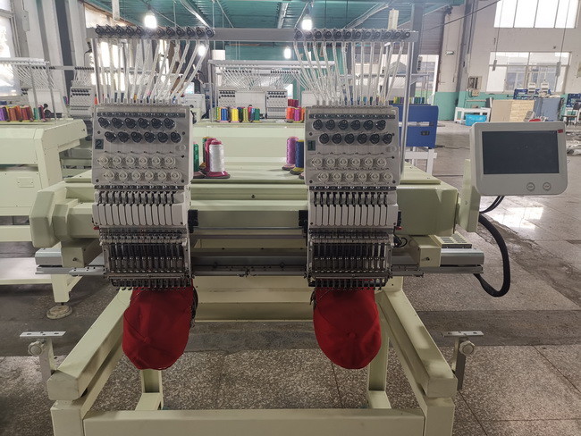 Compact Two Head Embroidery Machine For Garment With Thready Holding System