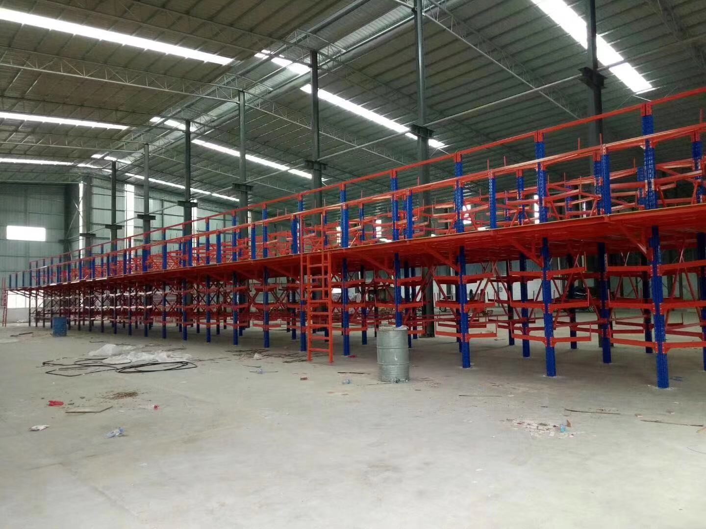 Double - Sided Selective Adjustable Cantilever Racking System Strong Load Capacity