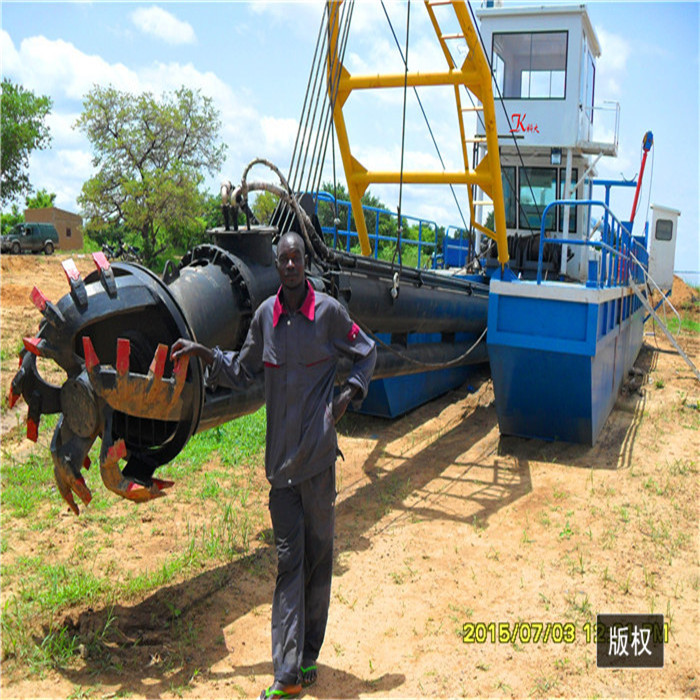 KEDA sand dredger jet suction 14m Digging Depth 800Kw sand gold dredger