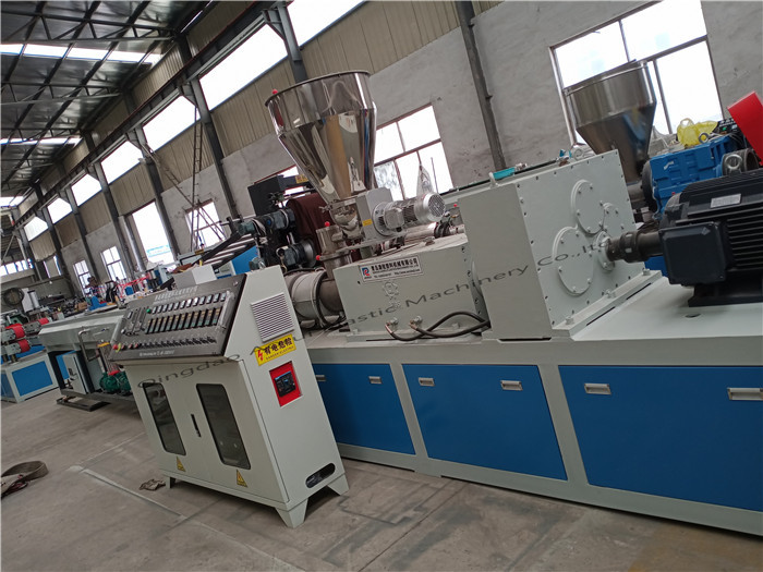 Pvc Pipe Extrusion Machine Plastic Pipe Making Machinery / PVC Pipe Extrusion Production Line