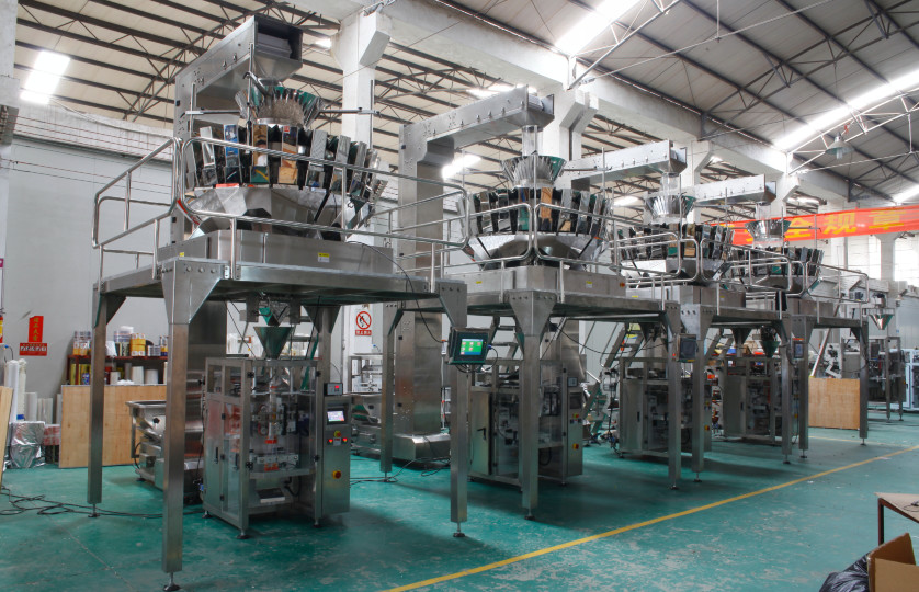 Food / Beverage Automatic Packaging Machine for Hotels Garment Shops