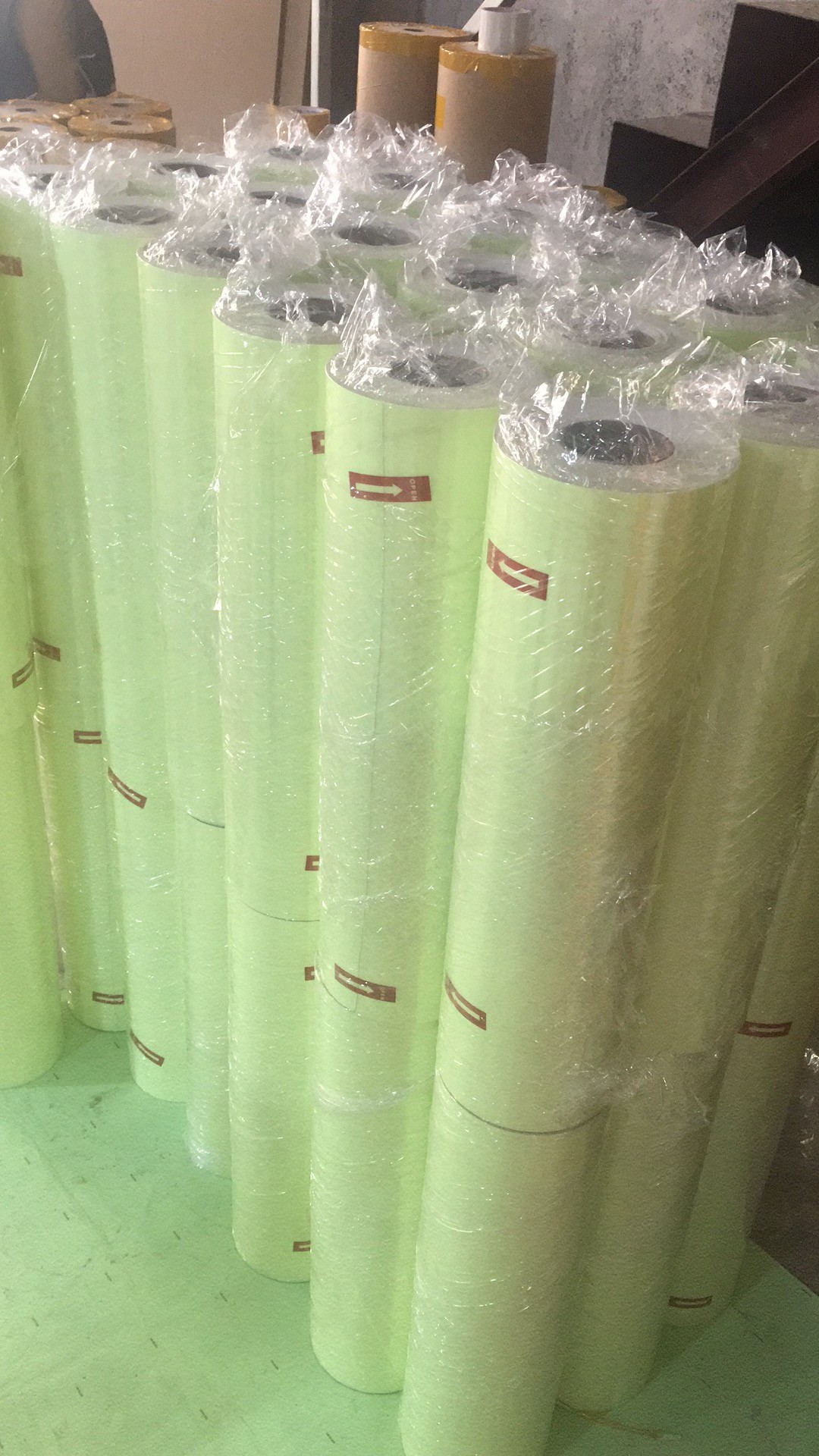 Eco-Solvent / UV Printable Photoluminescent Adhesive Vinyl Luminescent Sheet / Tape Glow In Dark Film 4 Hours