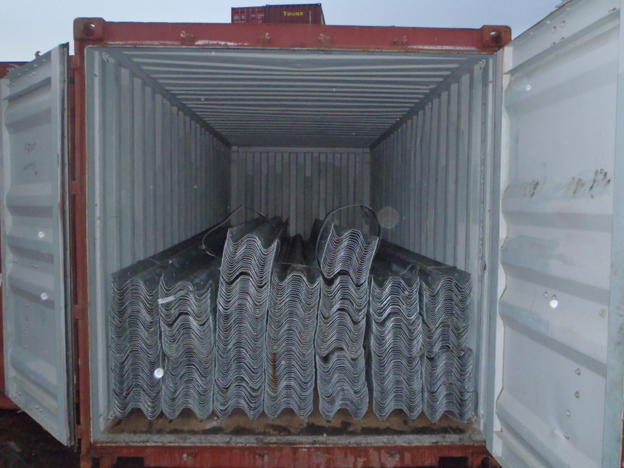 Highway Guardrail Steel Buffer End Galvanized Powder Coated Certified by ISO9001 2000