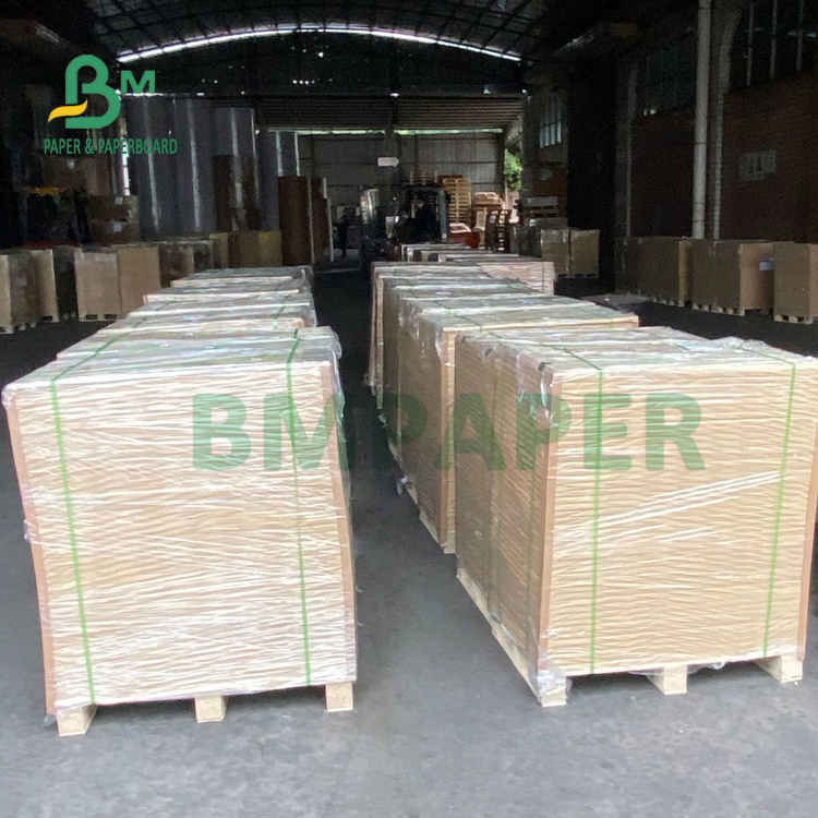 100 - 250gsm Red Color Uncoated Bristol Paper For DIY Craft 1350mm Clear Image