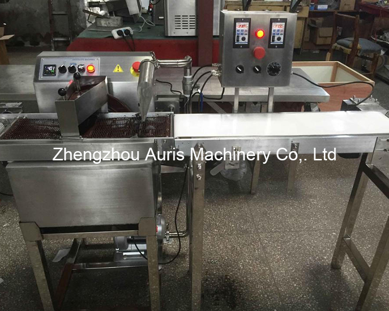 Multi Functional Cake Chocolate Enrober Machine Glazing Chocolate Dipping Machine