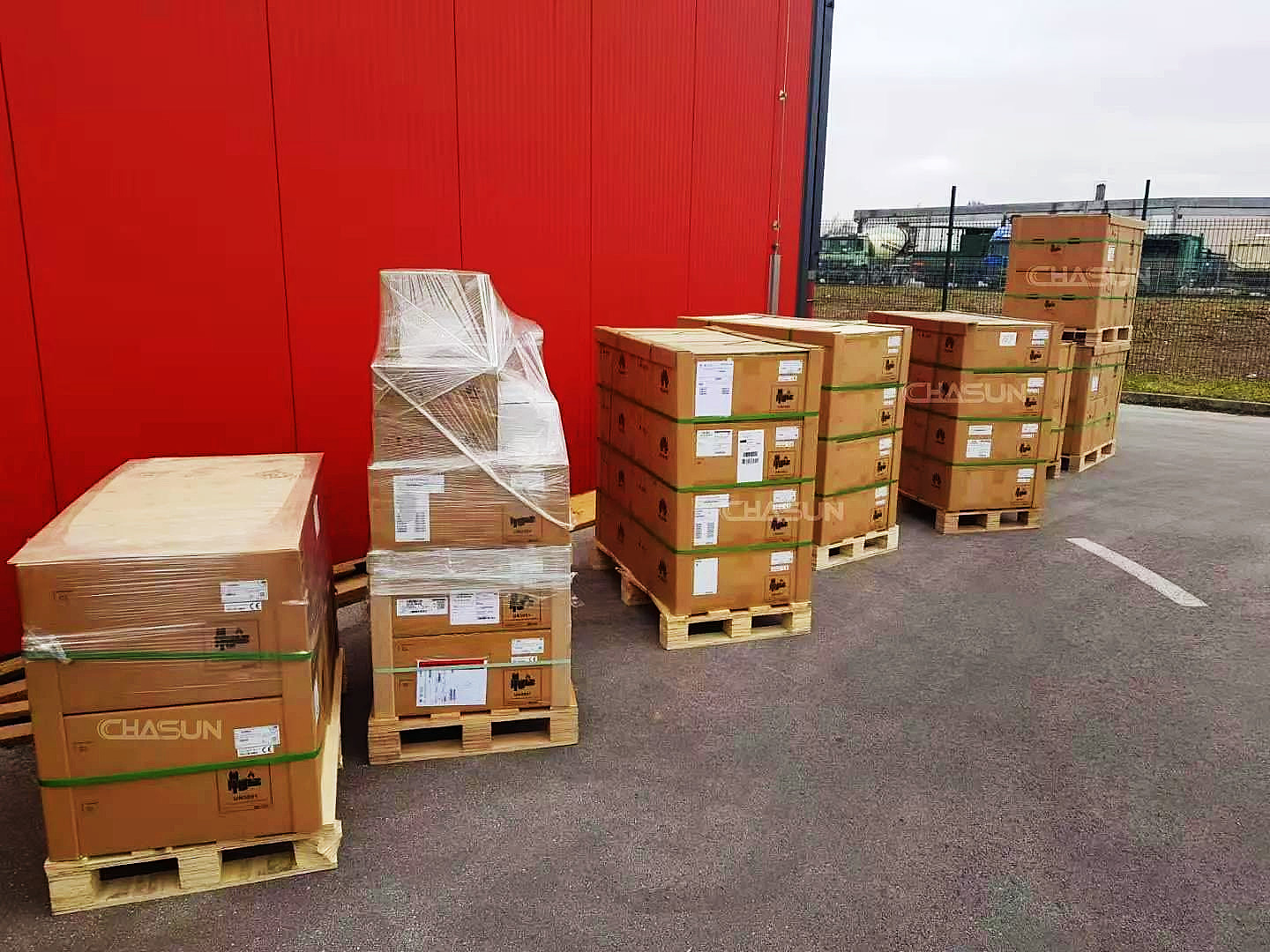 2MPPT 16kw Deye Hybrid Inverter High Voltage Hybrid Inverter SUN-16K-SG01LP1-EU