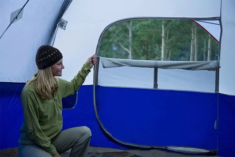 Waterproof 8 People 33x13in Lightweight Family Tent