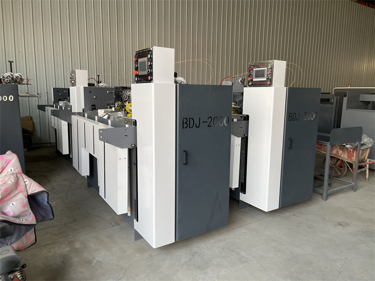 Sturdy Semi-Automatic Double Joint Stitcher for Corrugated Carton Box Production