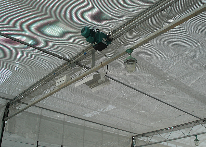 Glass Greenhouses With Thermal Curtain For Perfect Illumination-Deficient Floriculture