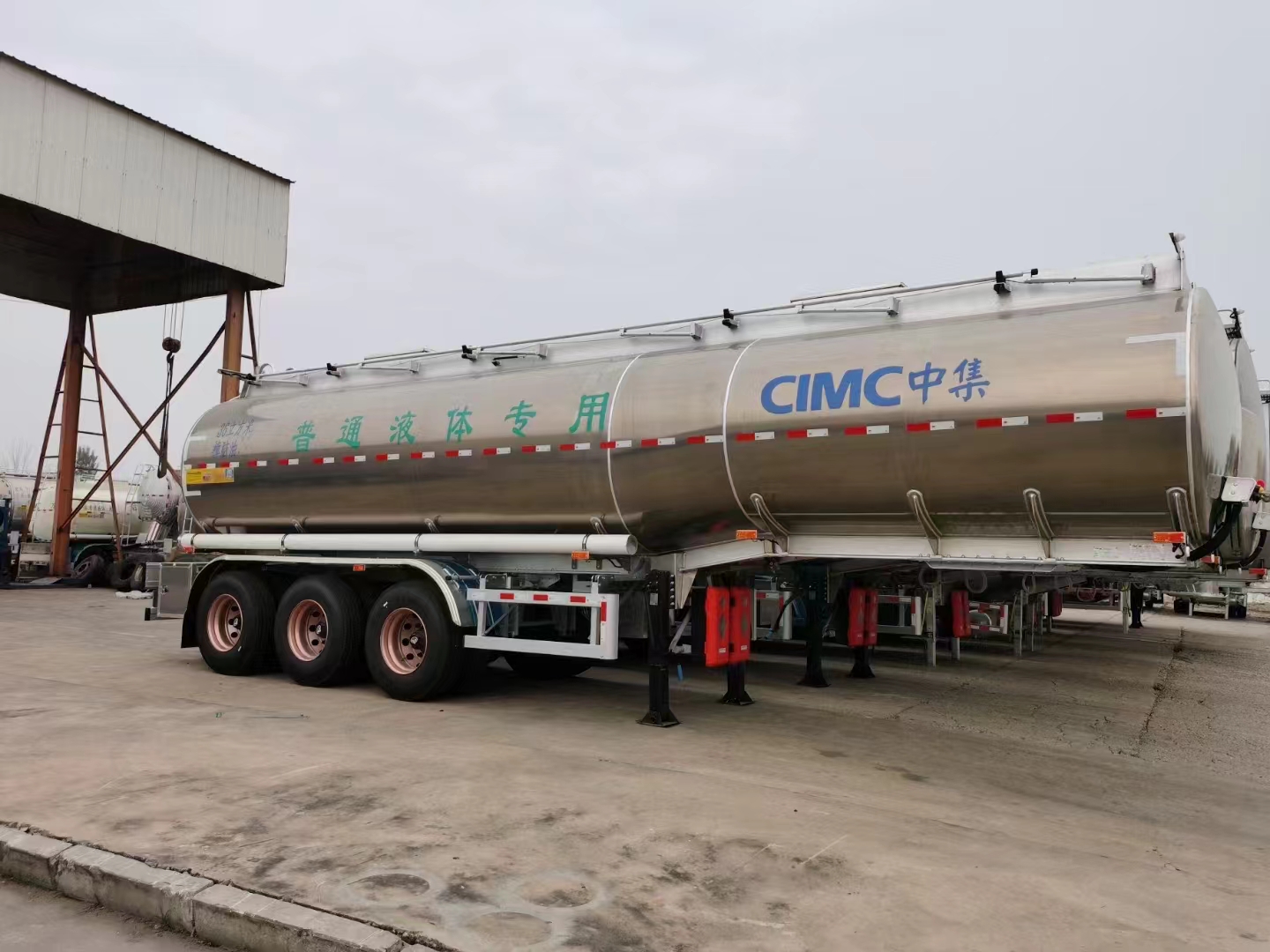 CIMC 3 axles 41cbms iron and stainless steel Ordinary liquid tank edible cooking oil semi trailer tanker